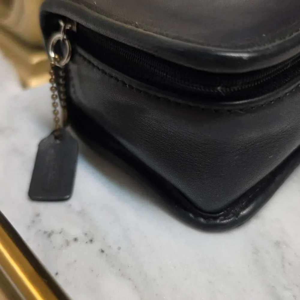 Vintage Coach Chubby Case Black leather cosmetic case
